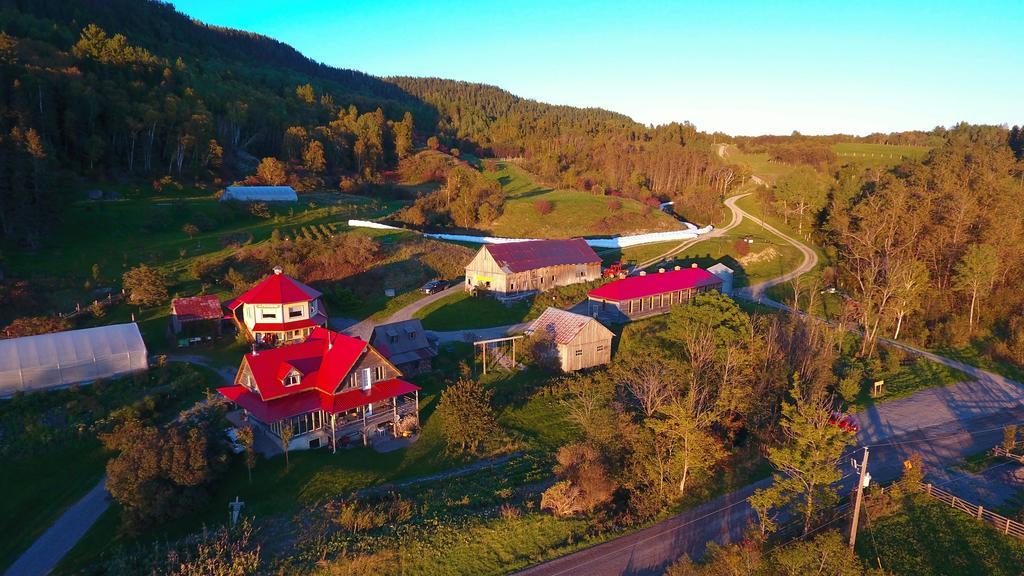 La Vieille Ferme, Ecogite Saint-Fulgence Eksteriør billede